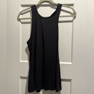 Lululemon Tank / Size 6 / Black